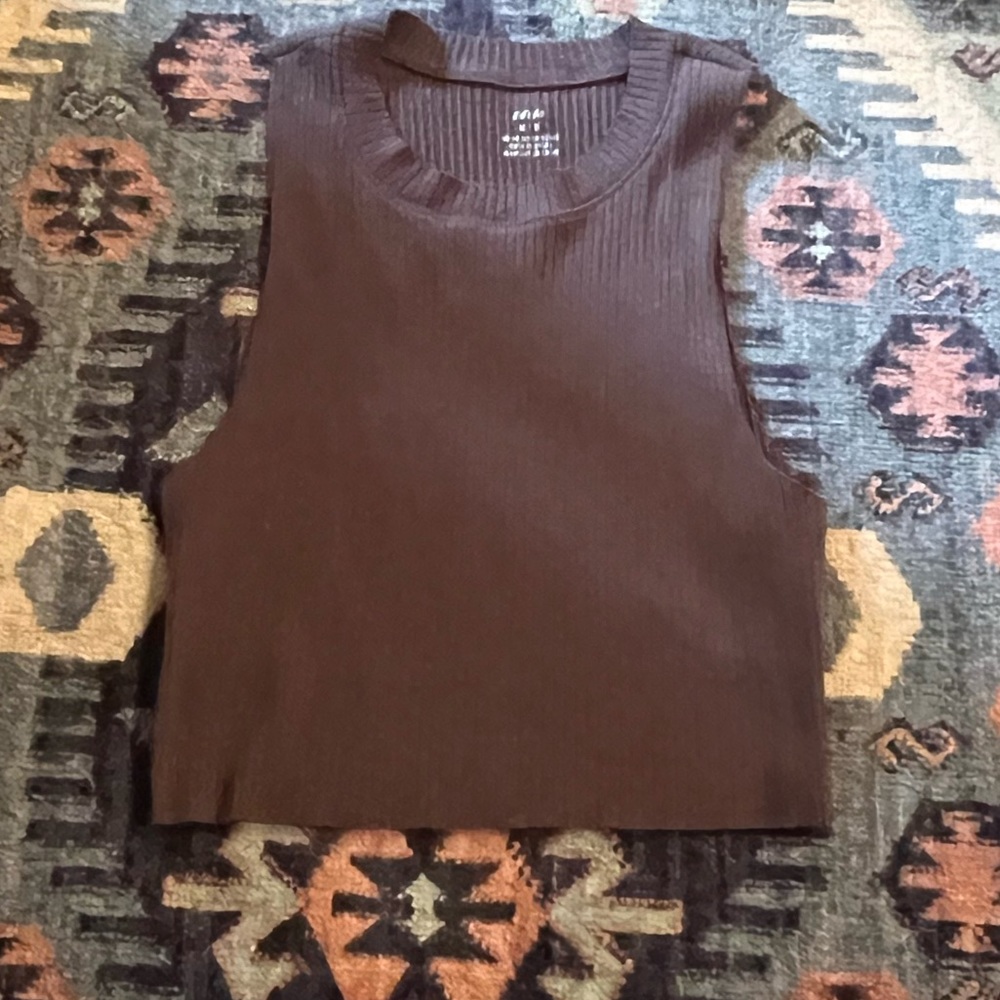 aerie tank
